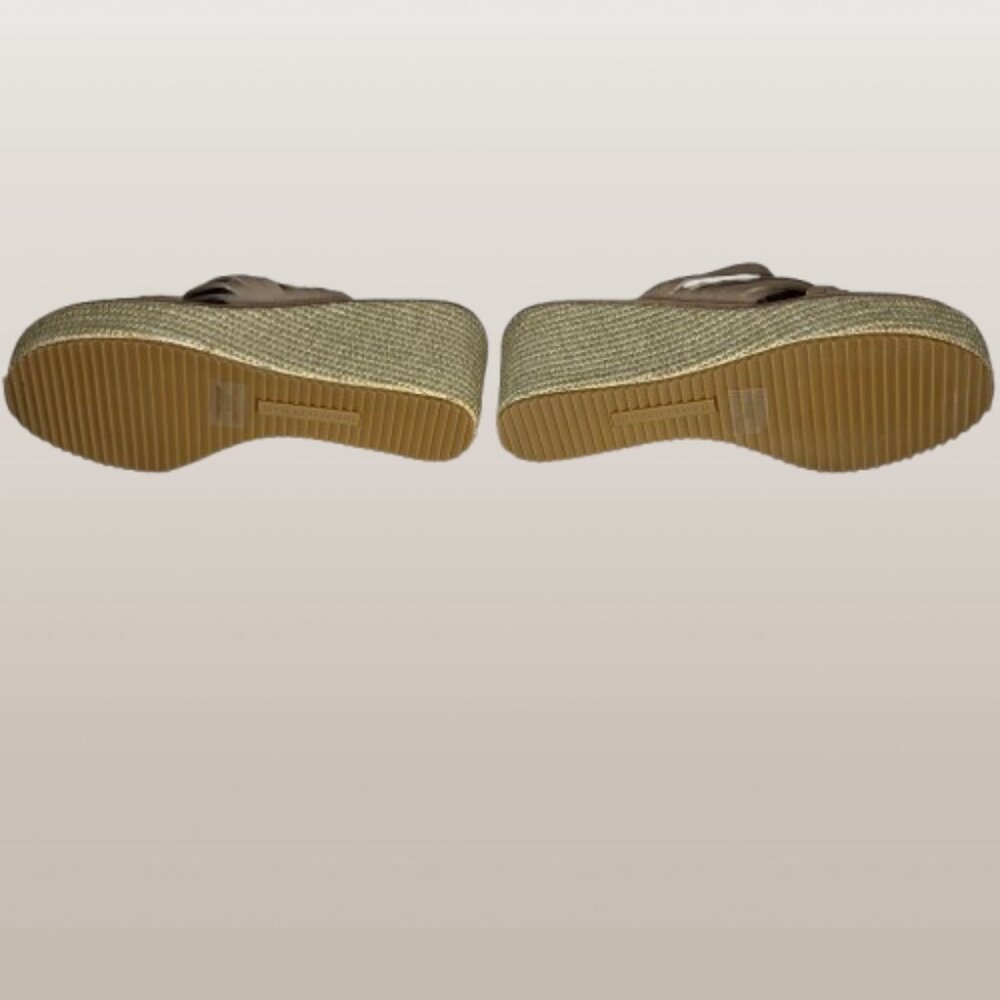 NWT Donald Pliner Ithacaqa Metallic Suede Wedge Sandal Size 8.5 - Picture 6 of 9